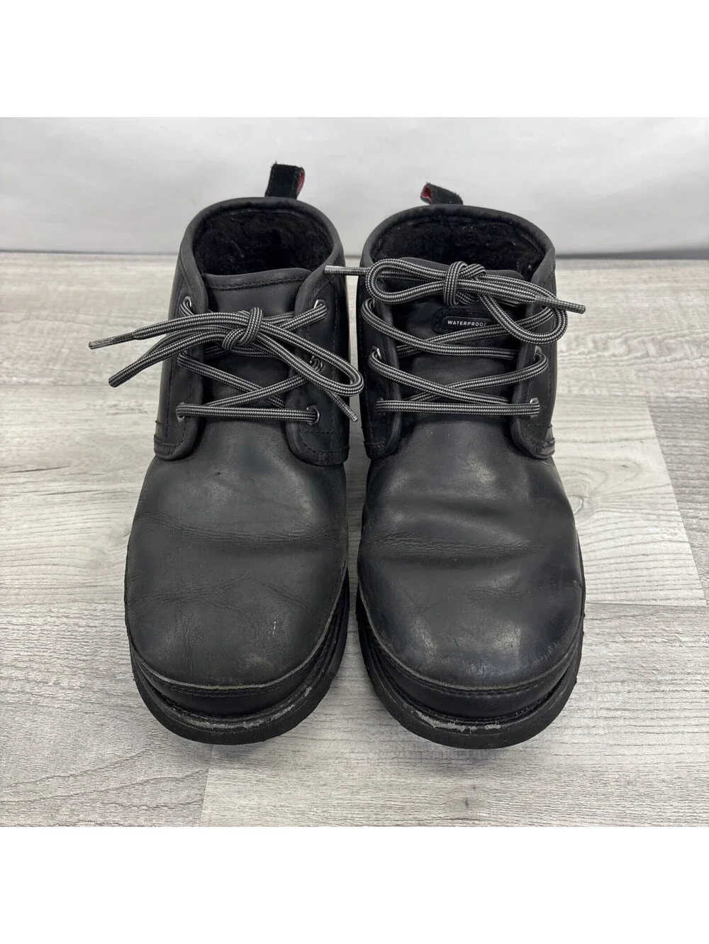 UGG Neumel Weather II Waterproof Black Leather Chukka Boots Size US 8 Men